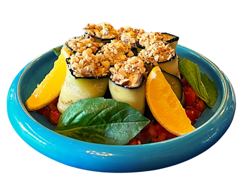 Рулетики из баклажанов с соусом сальса