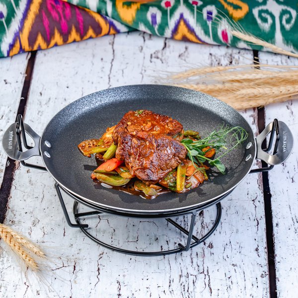 Говяжья вырезка с овощами сай