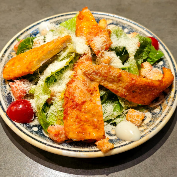 Салат Цезарь с курицей