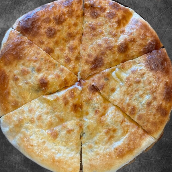 Хачапури по-имеретински с зеленью