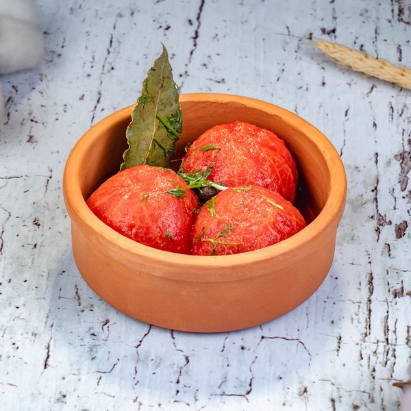 Помидоры слабосоленые с укропом и чесноком