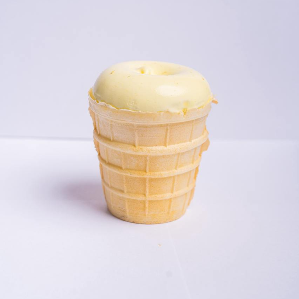 Мороженое в стаканчике банановое