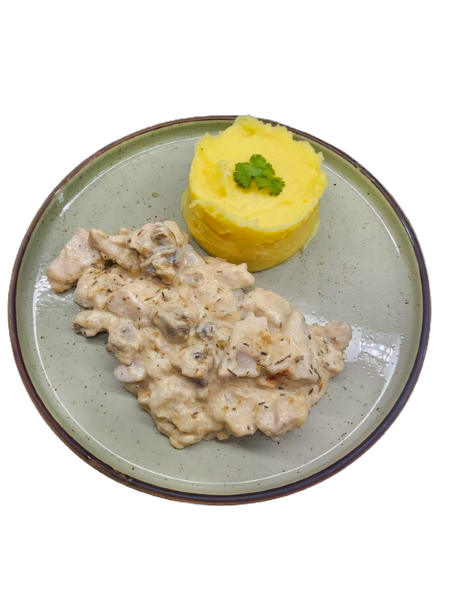 Курица в сметане с грибами