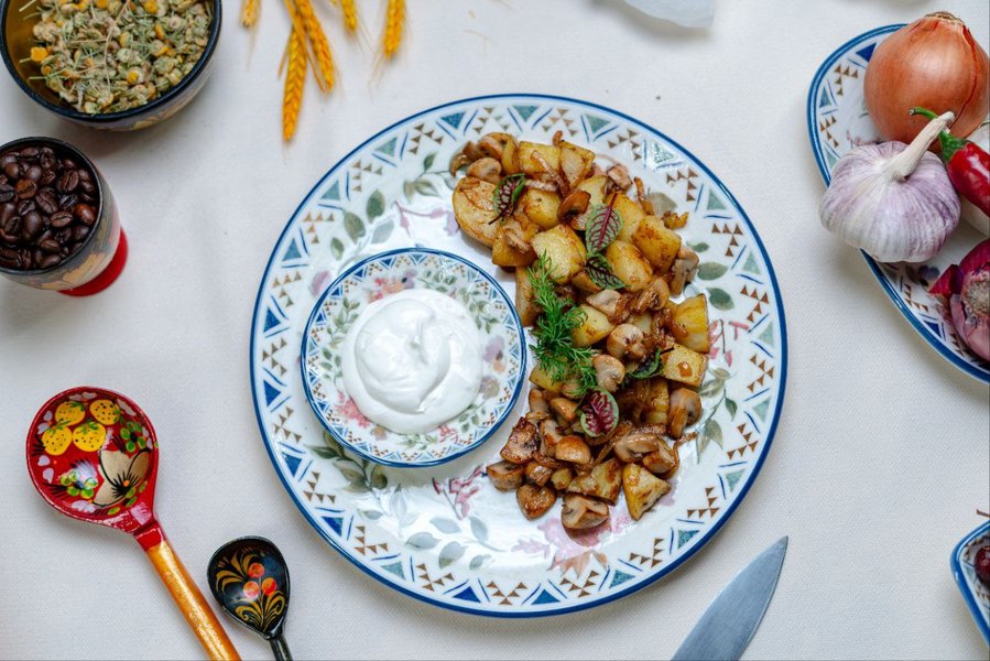 Картофель жареный с грибами