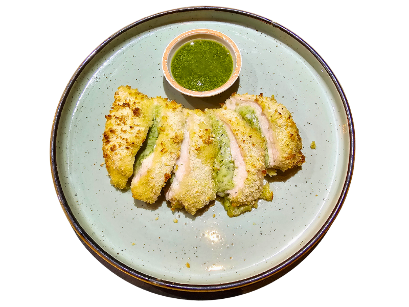 Куриная грудка с соусом песто