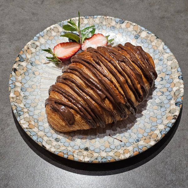 Круассан с нутеллой