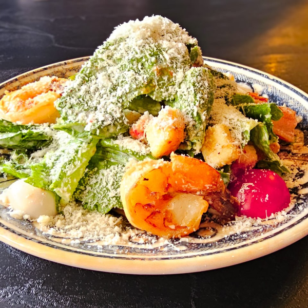 Салат Цезарь с креветками